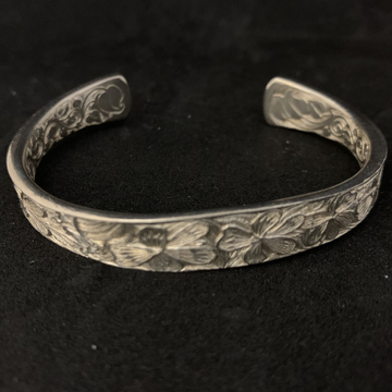 Malcolm Appleby Wild Pansy Bangle | Taylors on the High Street